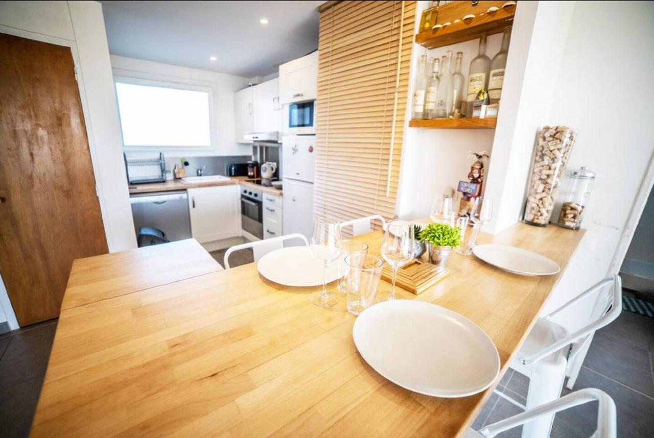 Le Calderini Appart: Beachfront Residence with Free Wi-Fi and Parking La Grande-Motte Exterior photo