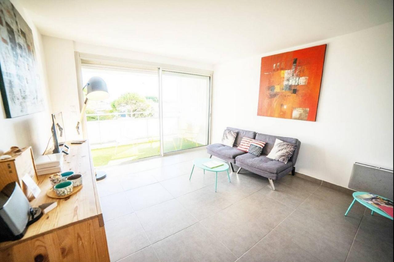 Le Calderini Appart: Beachfront Residence with Free Wi-Fi and Parking La Grande-Motte Exterior photo